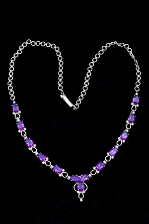 Manufacturers Exporters and Wholesale Suppliers of NECKLACES02 KANGRA Himachal Pradesh